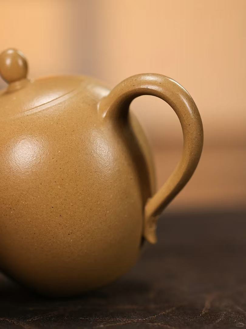 美人肩·梨皮木绿全手工紫砂壶 | Handcrafted Yixing Meiren Jian Teapot